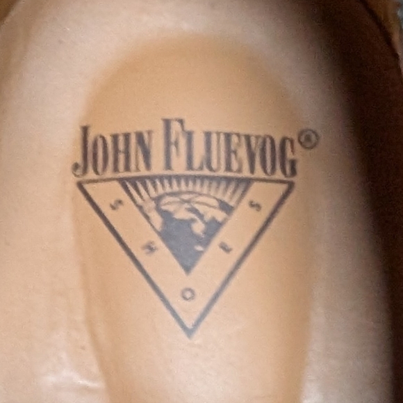 John Fluevog "Gracias" side-buckle shoes with cutouts Excellent/ Pre-loved - Picture 4 of 14